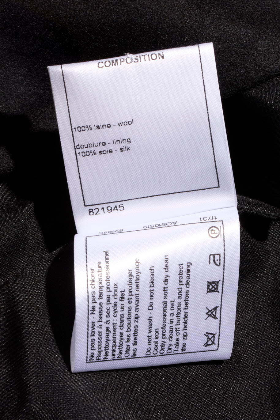 Chanel Black Wool Slim Cropped Pants Size 38 (US 6)