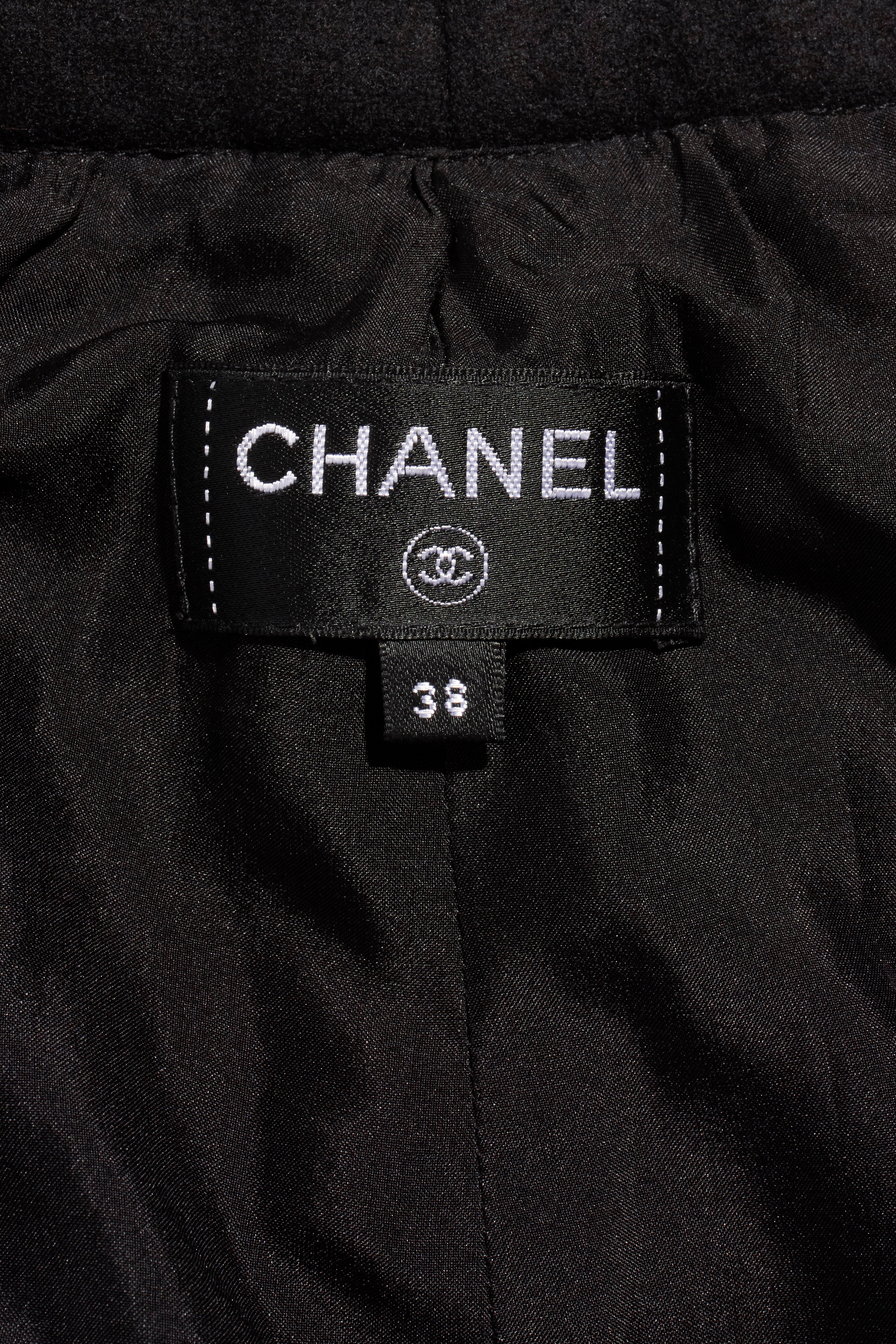 Chanel Black Wool Slim Cropped Pants Size 38 (US 6)