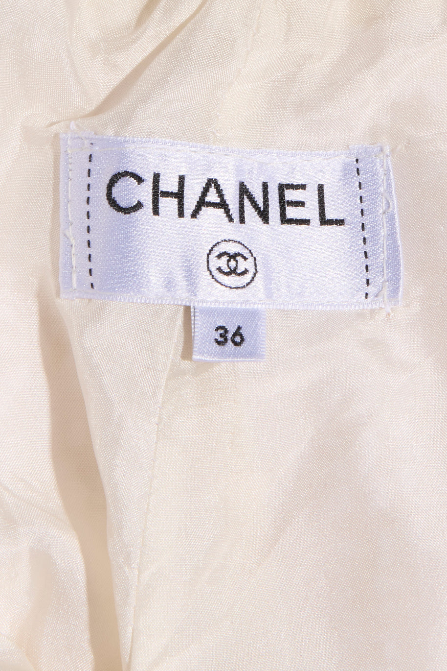 Chanel 2019 La Pausa Runway Cream Bouclé Tweed Suit Jacket & Pant Set Size 36