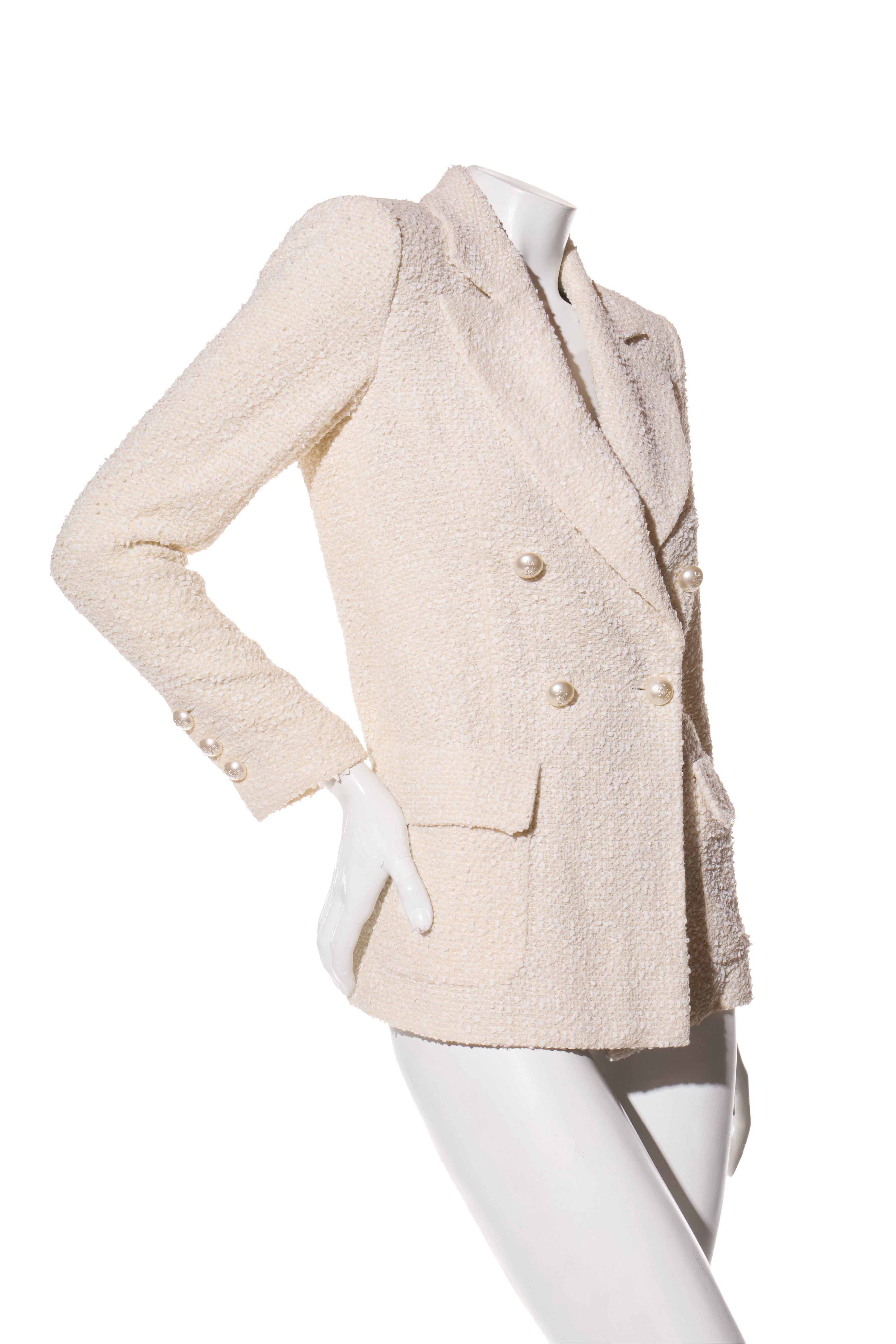 Chanel 2019 La Pausa Runway Cream Bouclé Tweed Suit Jacket & Pant Set Size 36