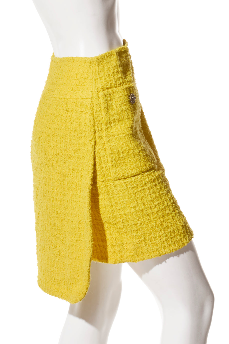 Chanel Spring/Summer 2022 Runway Yellow Tweed Skirt Suit, FR 36 / 34