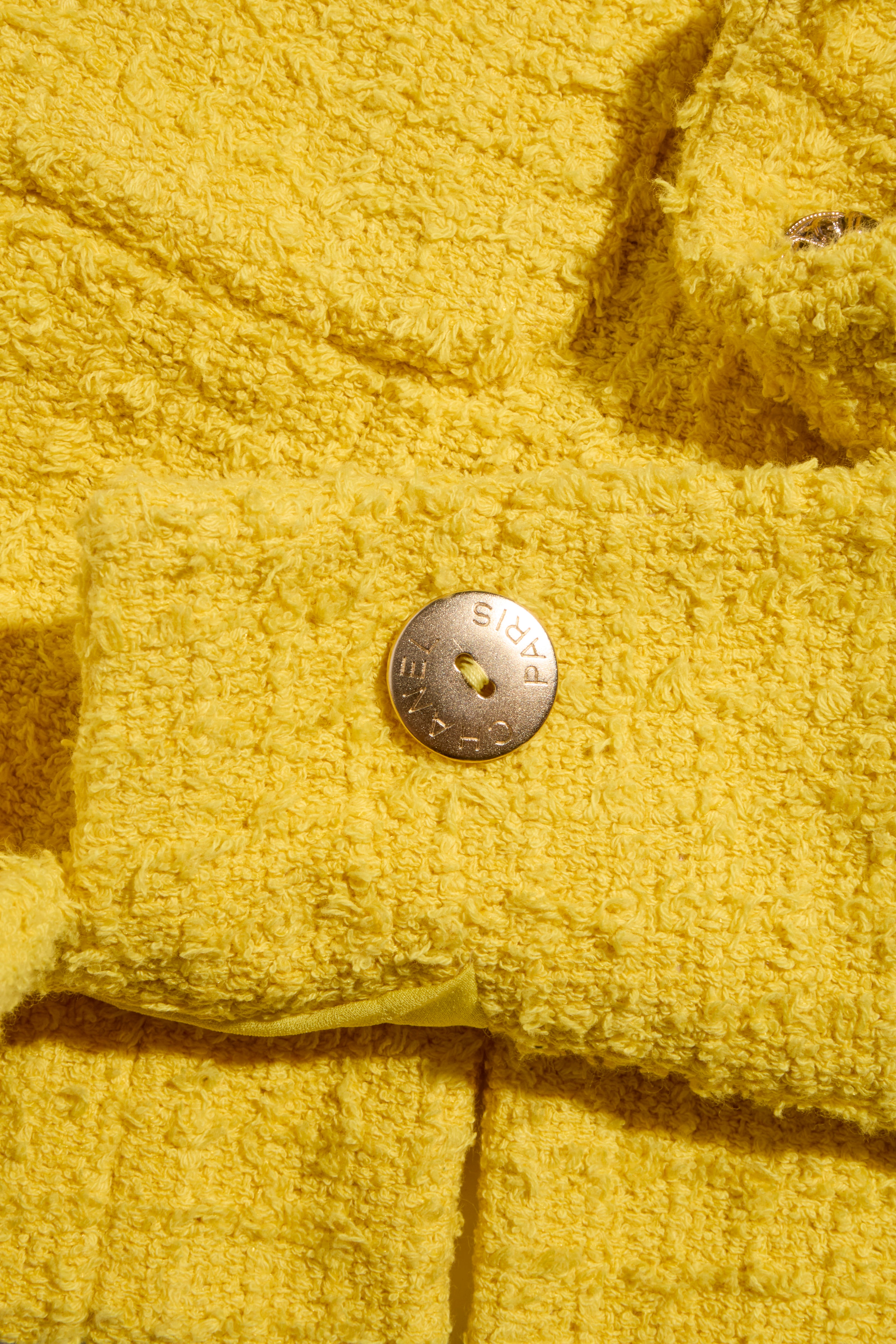 Chanel Spring/Summer 2022 Runway Yellow Tweed Skirt Suit, FR 36 / 34