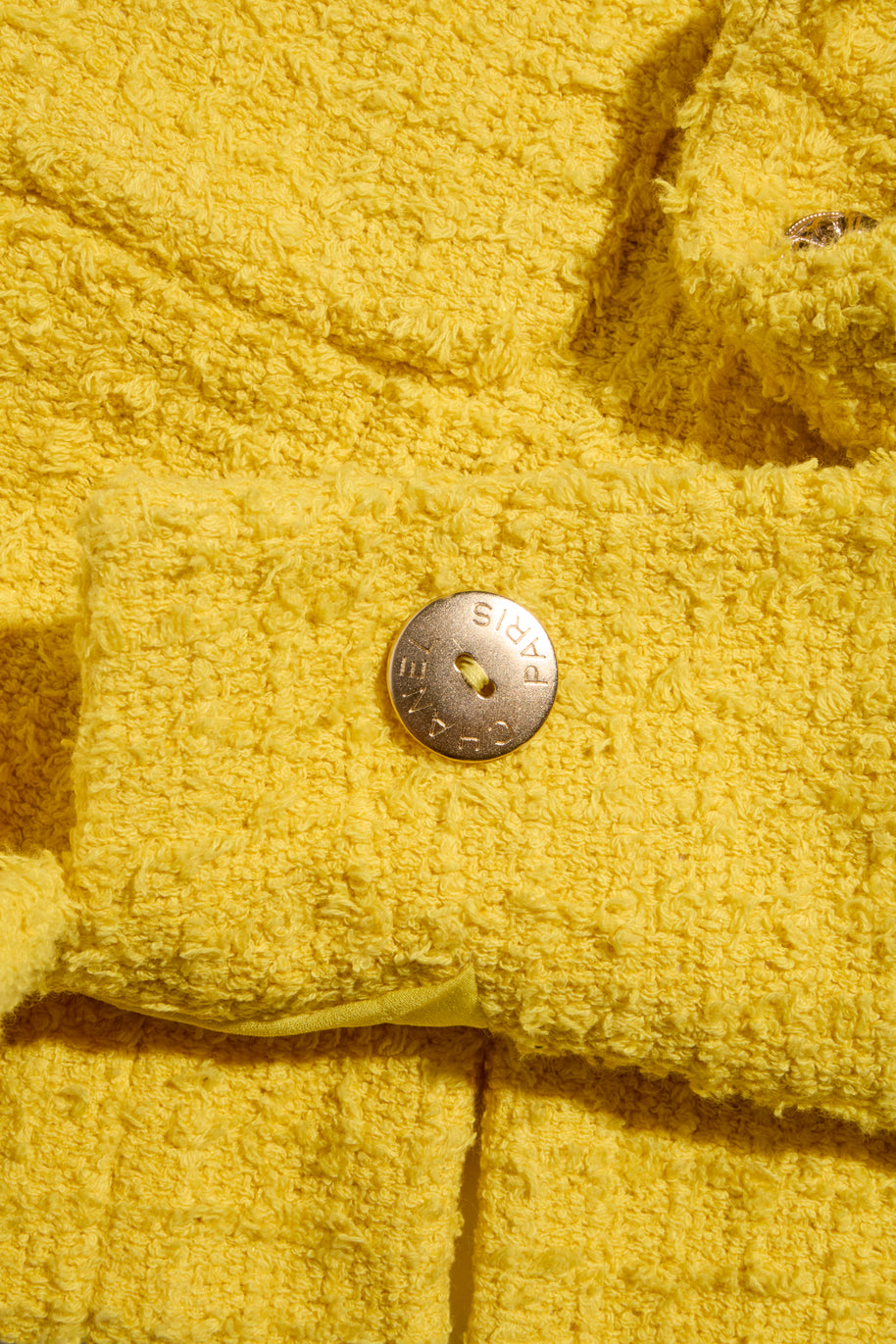 Chanel Spring/Summer 2022 Runway Yellow Tweed Skirt Suit, FR 36 / 34