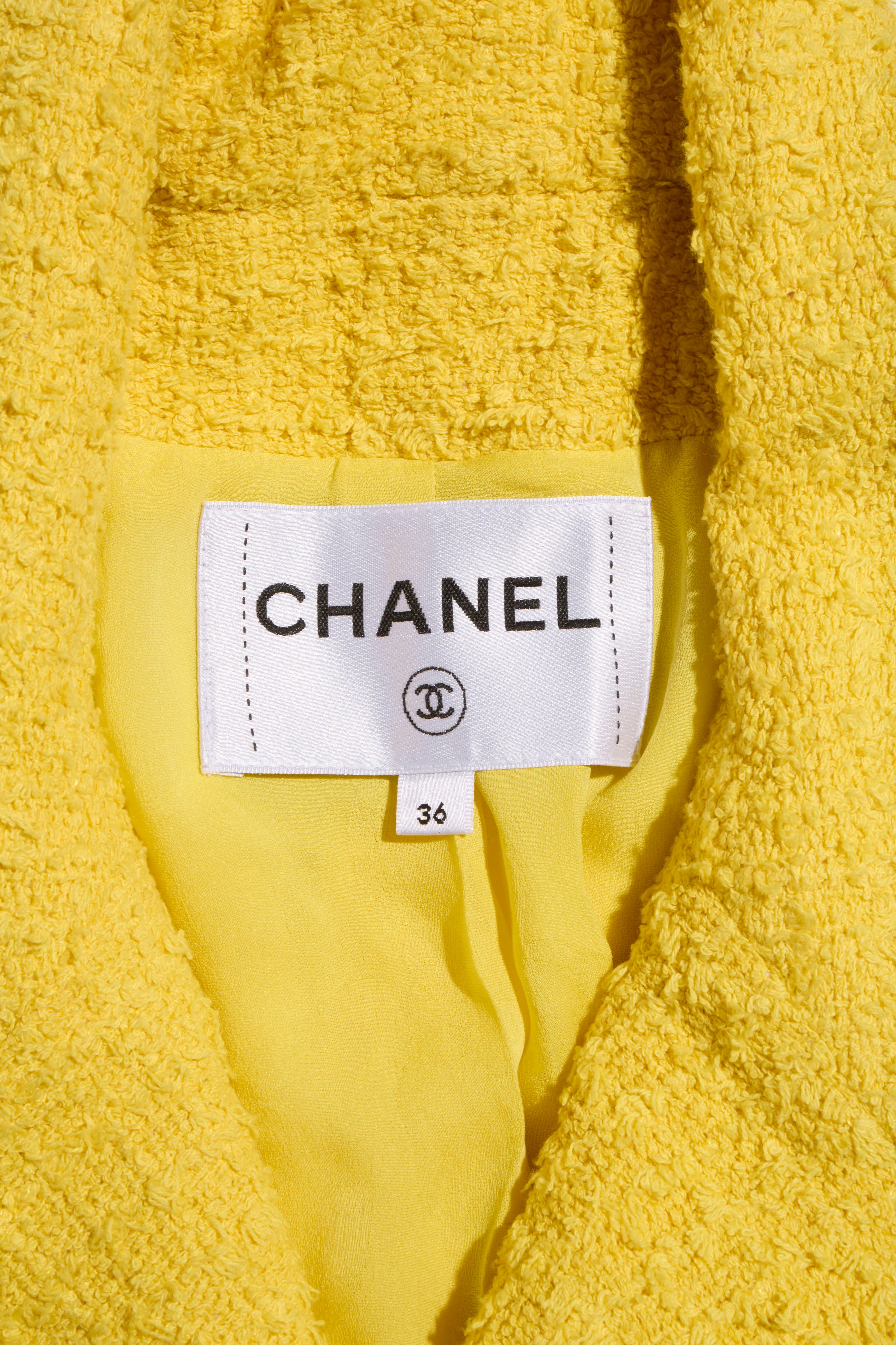 Chanel Spring/Summer 2022 Runway Yellow Tweed Skirt Suit, FR 36 / 34