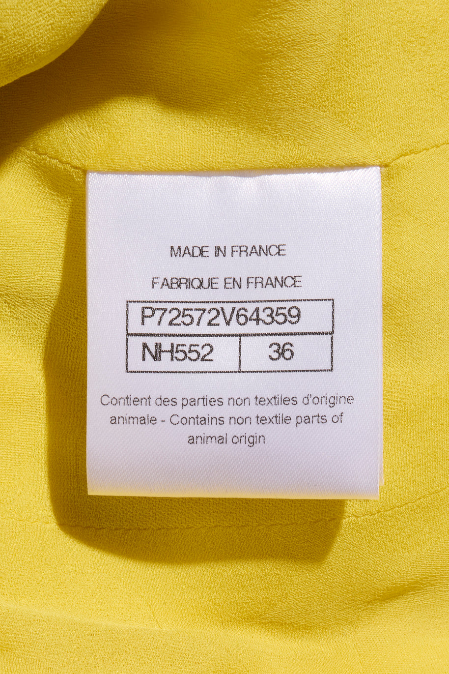 Chanel Spring/Summer 2022 Runway Yellow Tweed Skirt Suit, FR 36 / 34