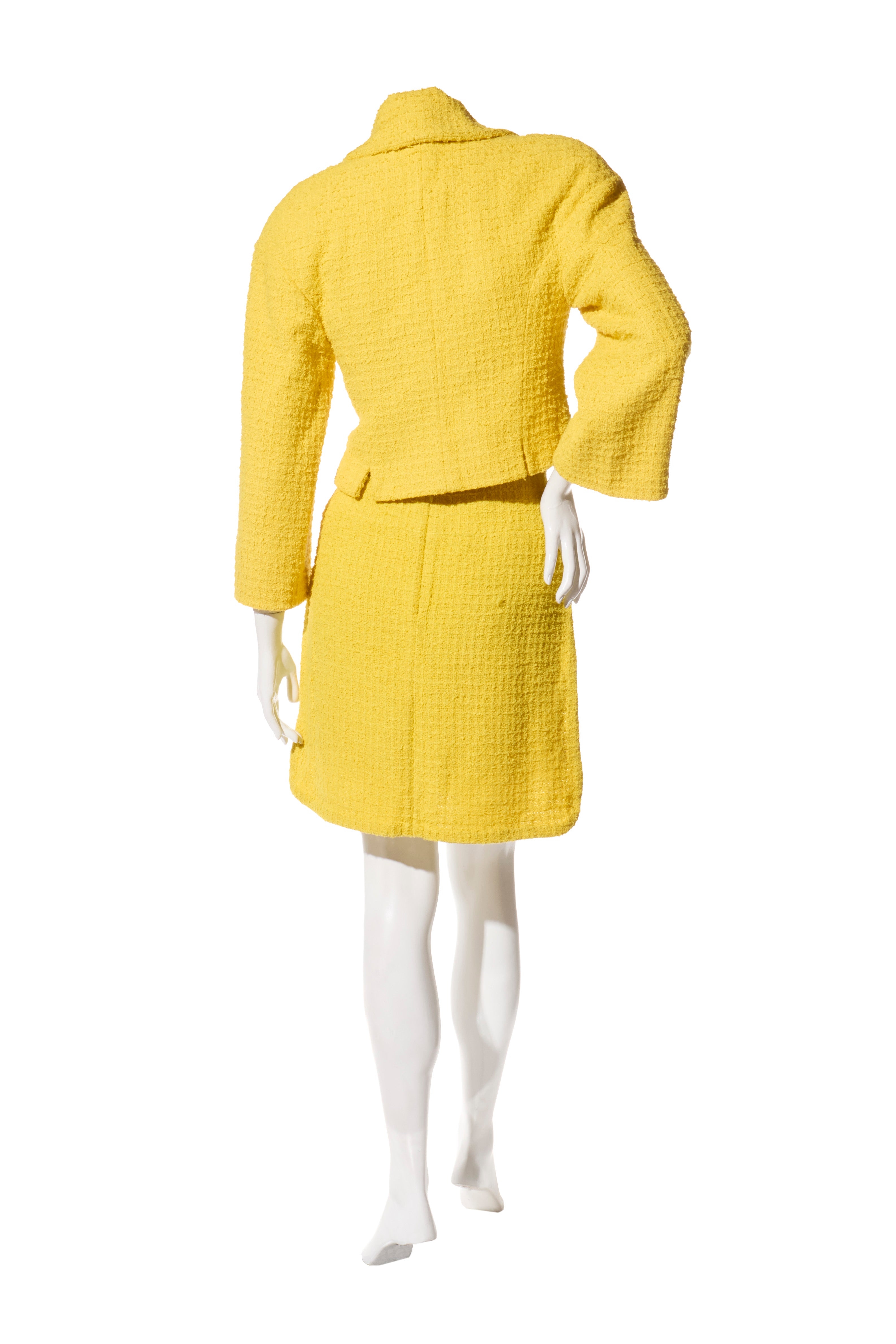 Chanel Spring/Summer 2022 Runway Yellow Tweed Skirt Suit, FR 36 / 34