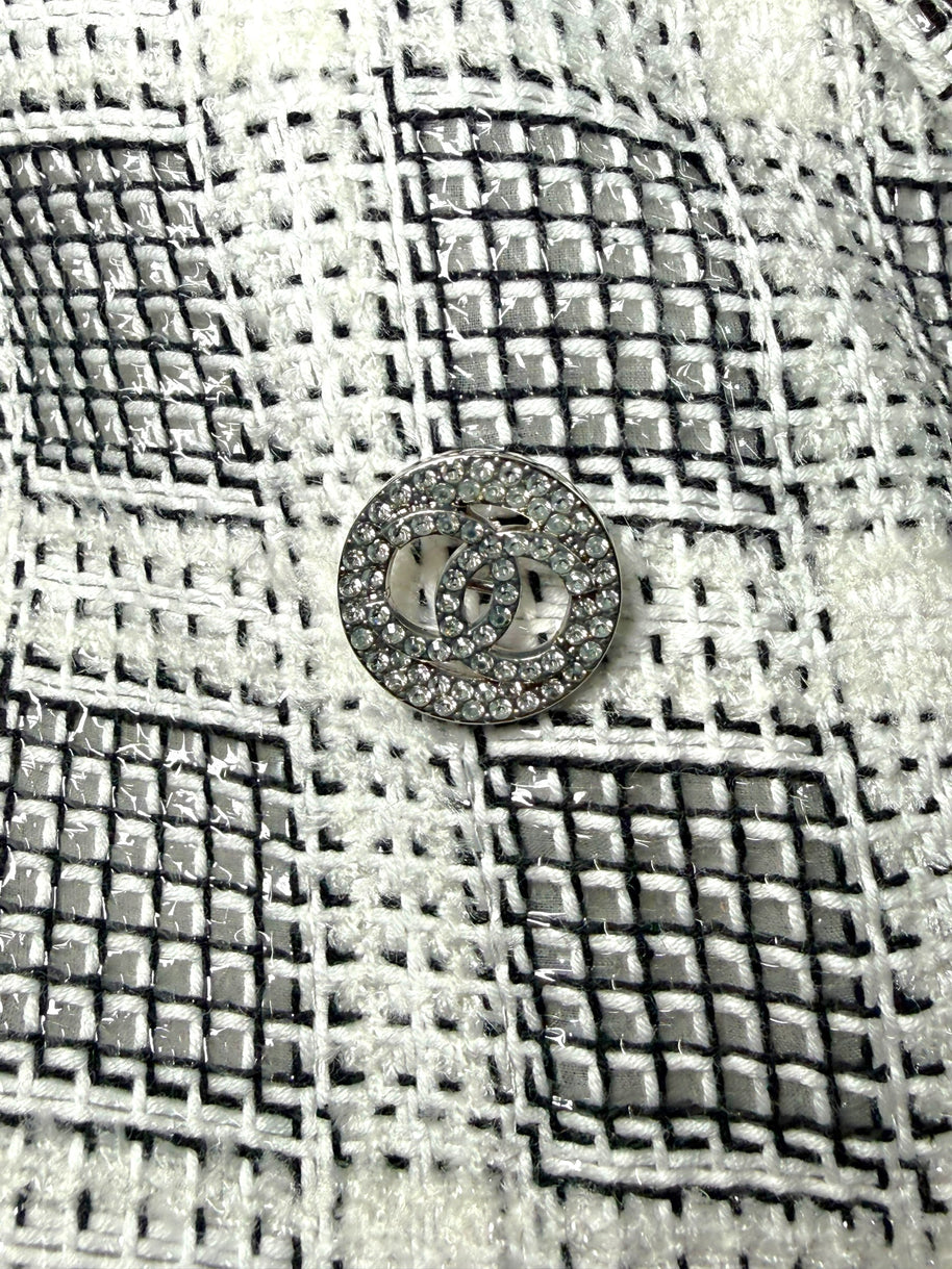 Chanel 2020P Tweed Blazer Dress Jacket FR 36 Ivory Black CC Buttons