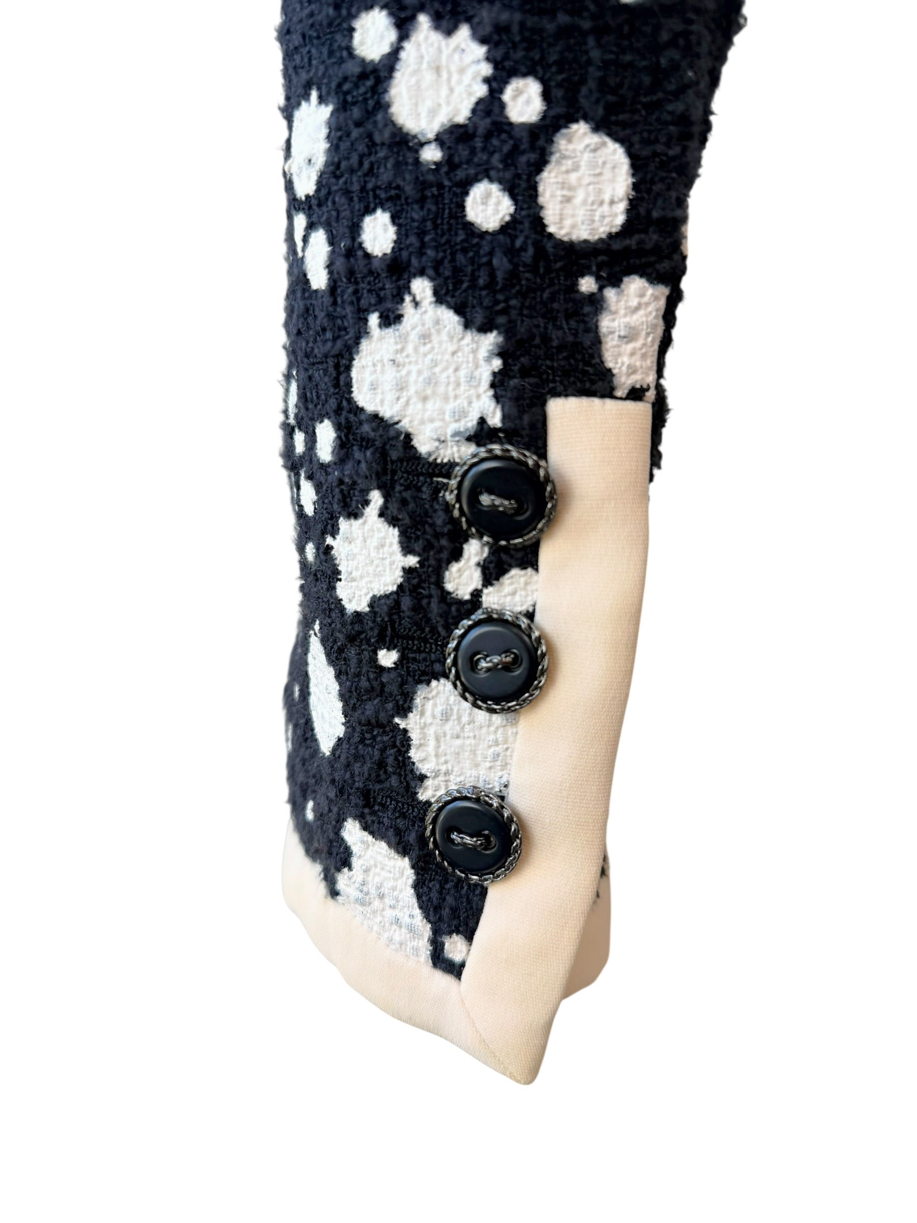 Chanel 2015 Bouclé Cropped Jacket Black White FR38