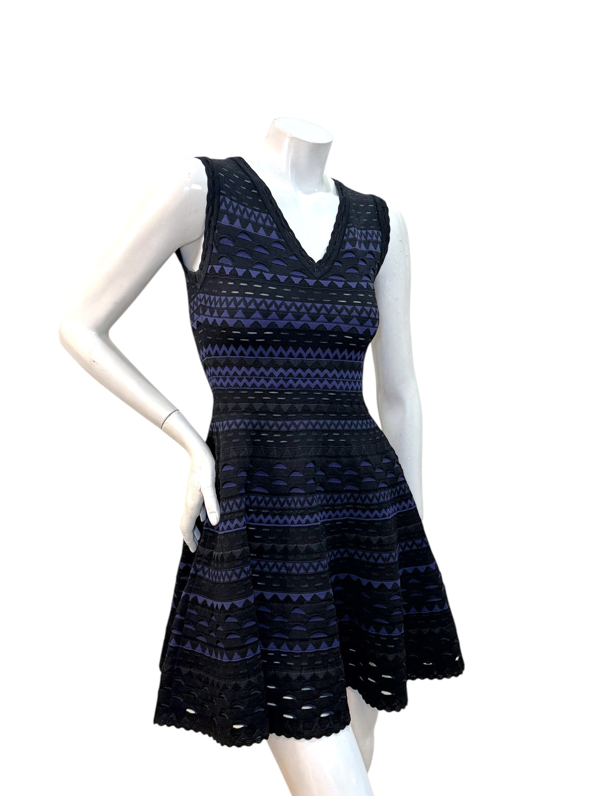 Alaïa black and indigo geometric knit fit-and-flare dress FR38 close-up angle view