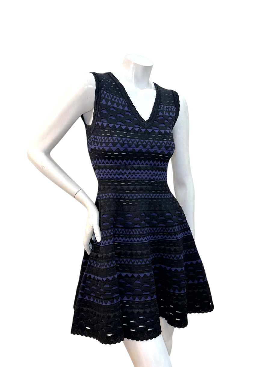 Alaïa black and indigo geometric knit fit-and-flare dress FR38 close-up angle view