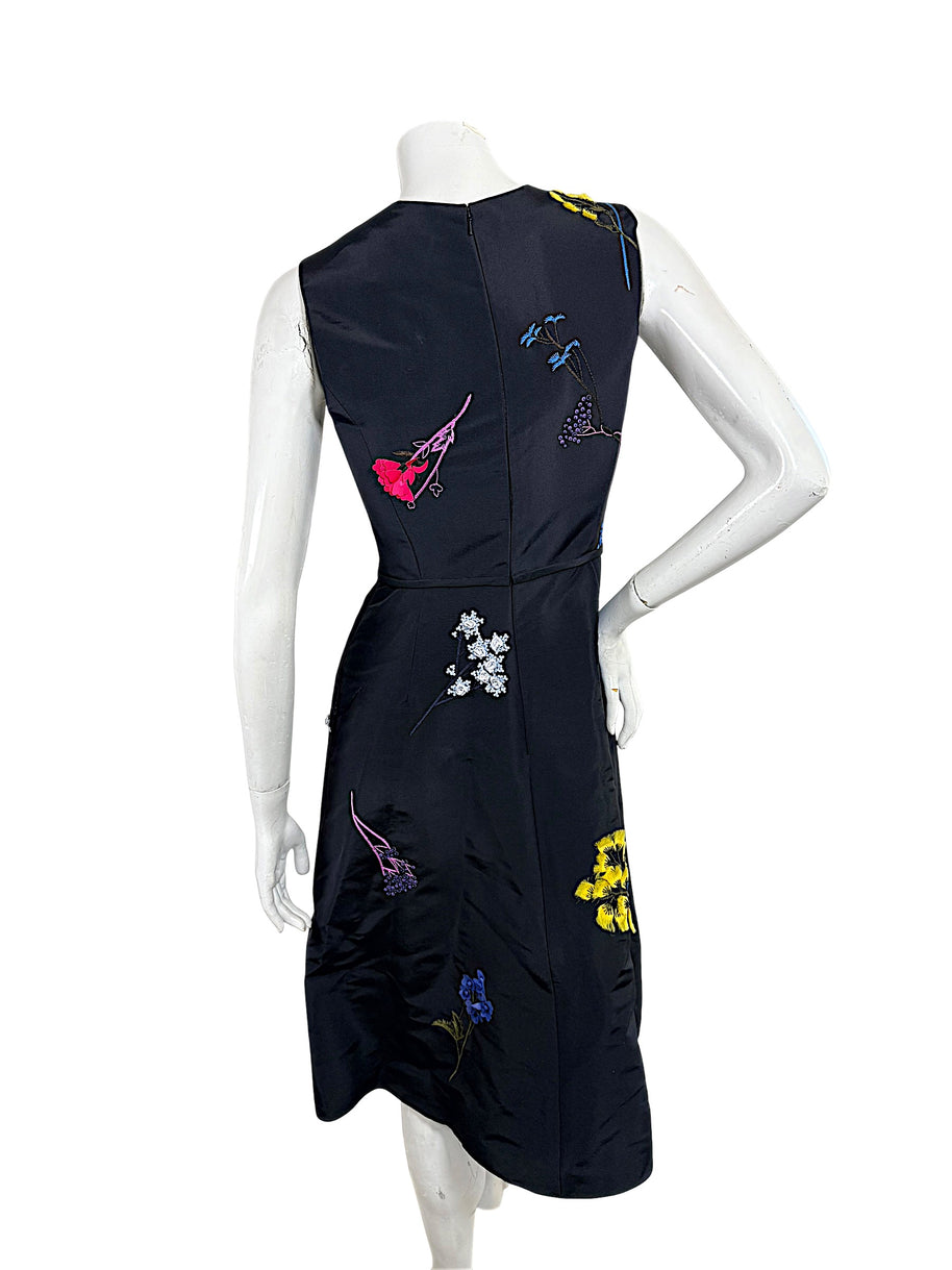 Carolina Herrera black silk floral embroidered sleeveless dress size 2 back view