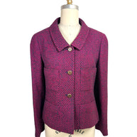 Vintage Chanel 1998 fuchsia and navy tweed jacket front view with CC logo buttons and pointed collar on mannequin