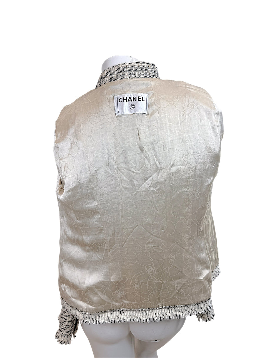 Interior view of Chanel silk camellia jacquard lining inside authentic 2004 Lesage tweed jacket