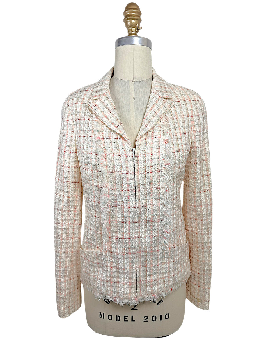 Authentic Chanel Cruise 2004 ivory fantasy tweed zip-front jacket with pink windowpane accents, metallic woven threads, frayed trim and notched collar, front view.