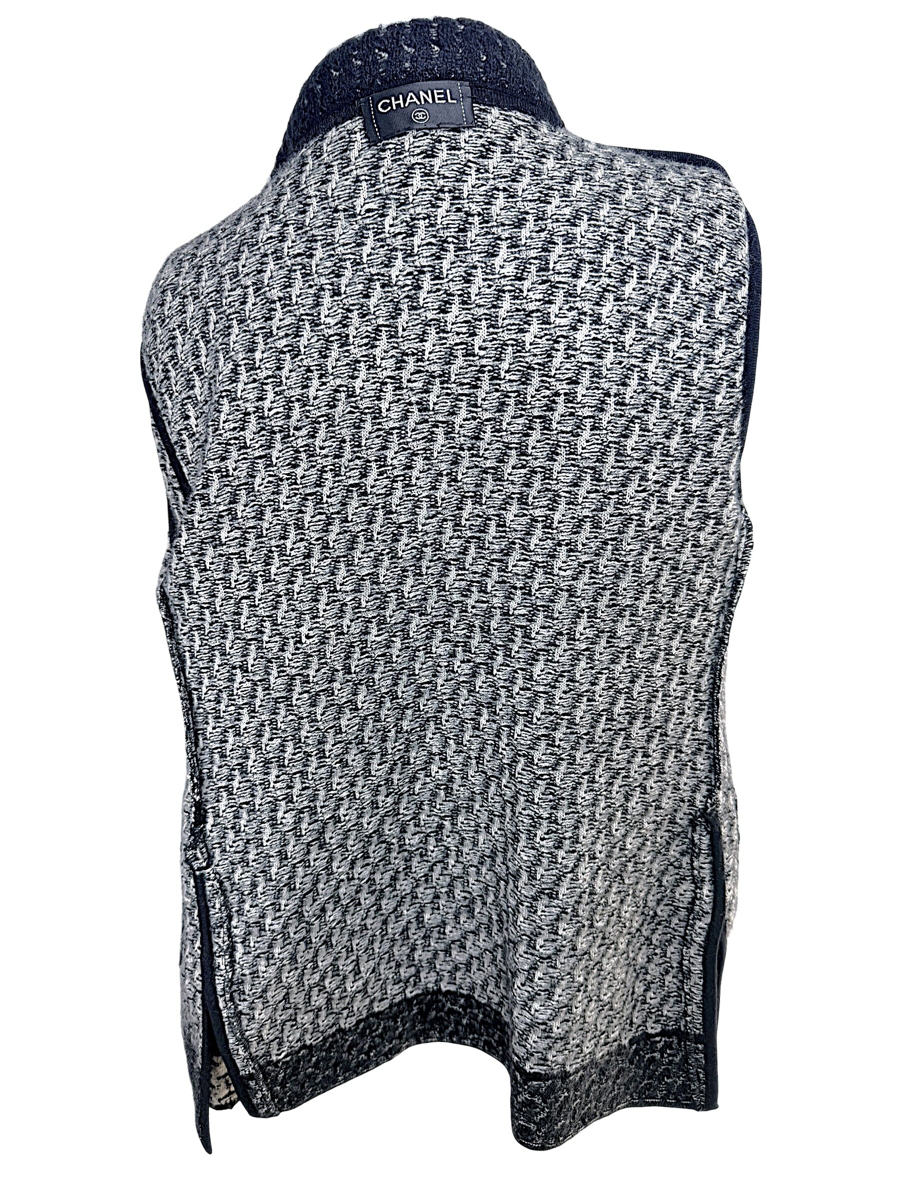 Interior back construction of Chanel Fall Winter 2010 mohair cashmere tweed jacket