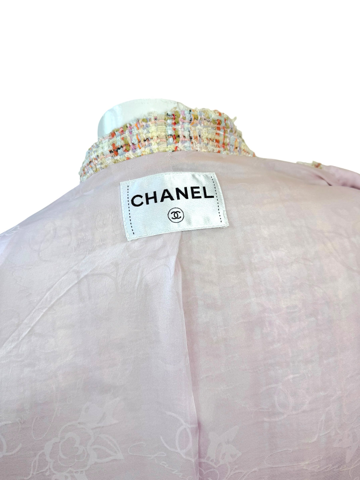 Chanel Resort 2013 tweed jacket interior Chanel label