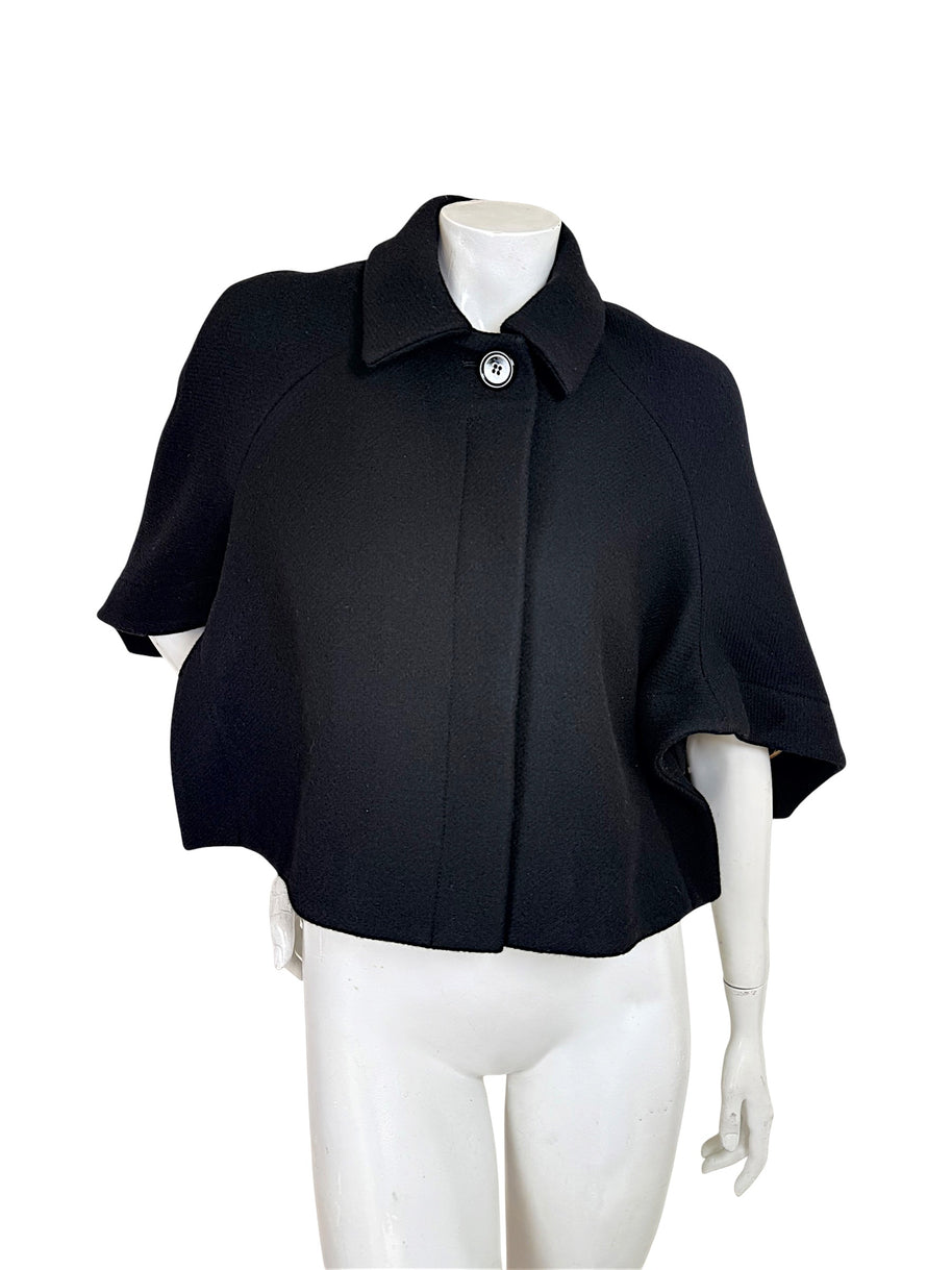 Chloé Fall 2013 black virgin wool cropped cape jacket FR 36 front view with structured collar and button closure