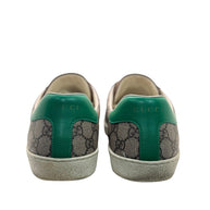 Gucci GG Supreme Ace sneakers with green leather heel tabs
