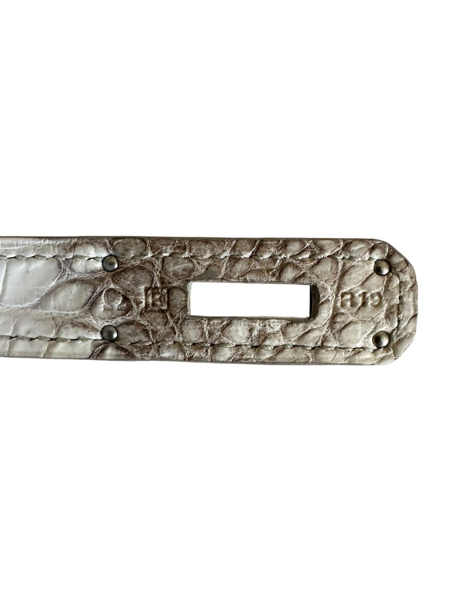 Hermès Himalaya Birkin 30 blind stamp and date code detail on crocodile leather strap.