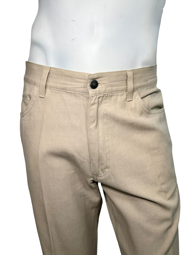 Loro Piana beige cotton pants front waist and pocket detail