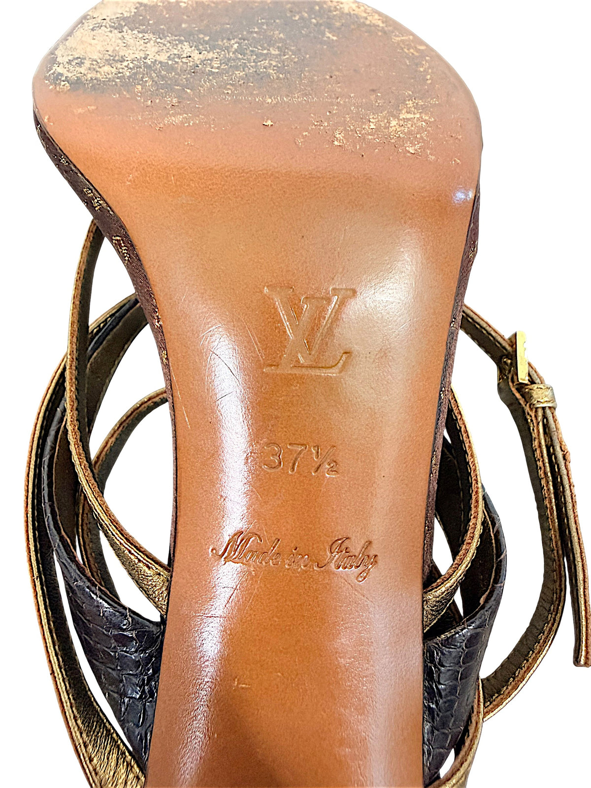 Close-up of Louis Vuitton leather sole stamped with LV logo, size 37.5 and Made in Italy