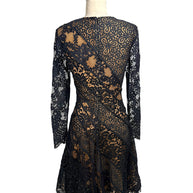 Oscar de la Renta lace dress back view zip closure