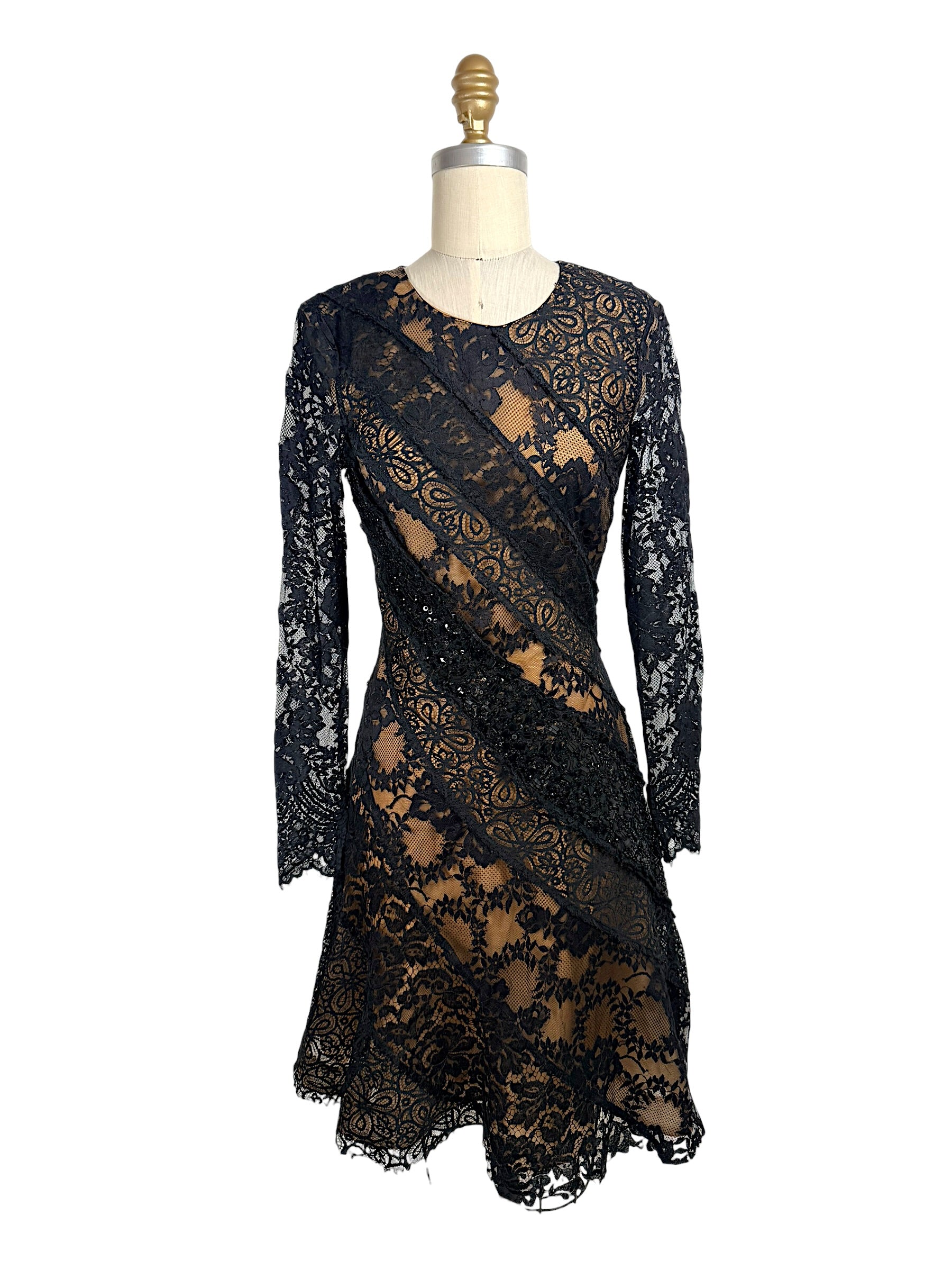 Oscar de la Renta 2014 runway lace dress front view black lace nude lining
