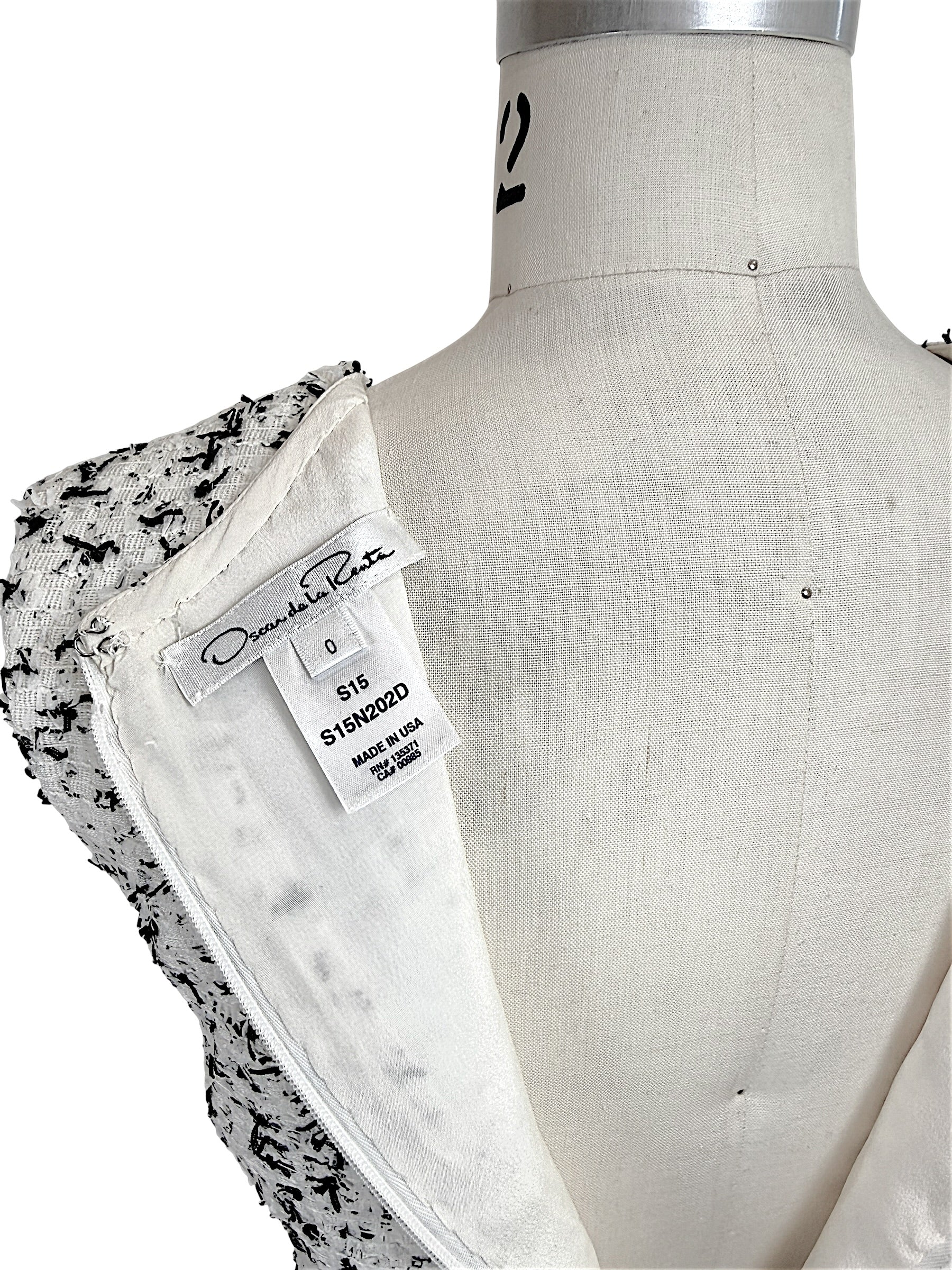 Oscar de la Renta dress label interior Spring 2015 size tag made in USA detail