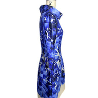Side profile of the Oscar de la Renta Pre-Fall 2014 dress illustrating the fitted waist, sculptural neckline, and elegant A-line silhouette.