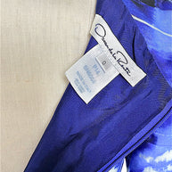 Oscar de la Renta designer label and size tag inside the Pre-Fall 2014 abstract blue dress, made in Italy, size 0.
