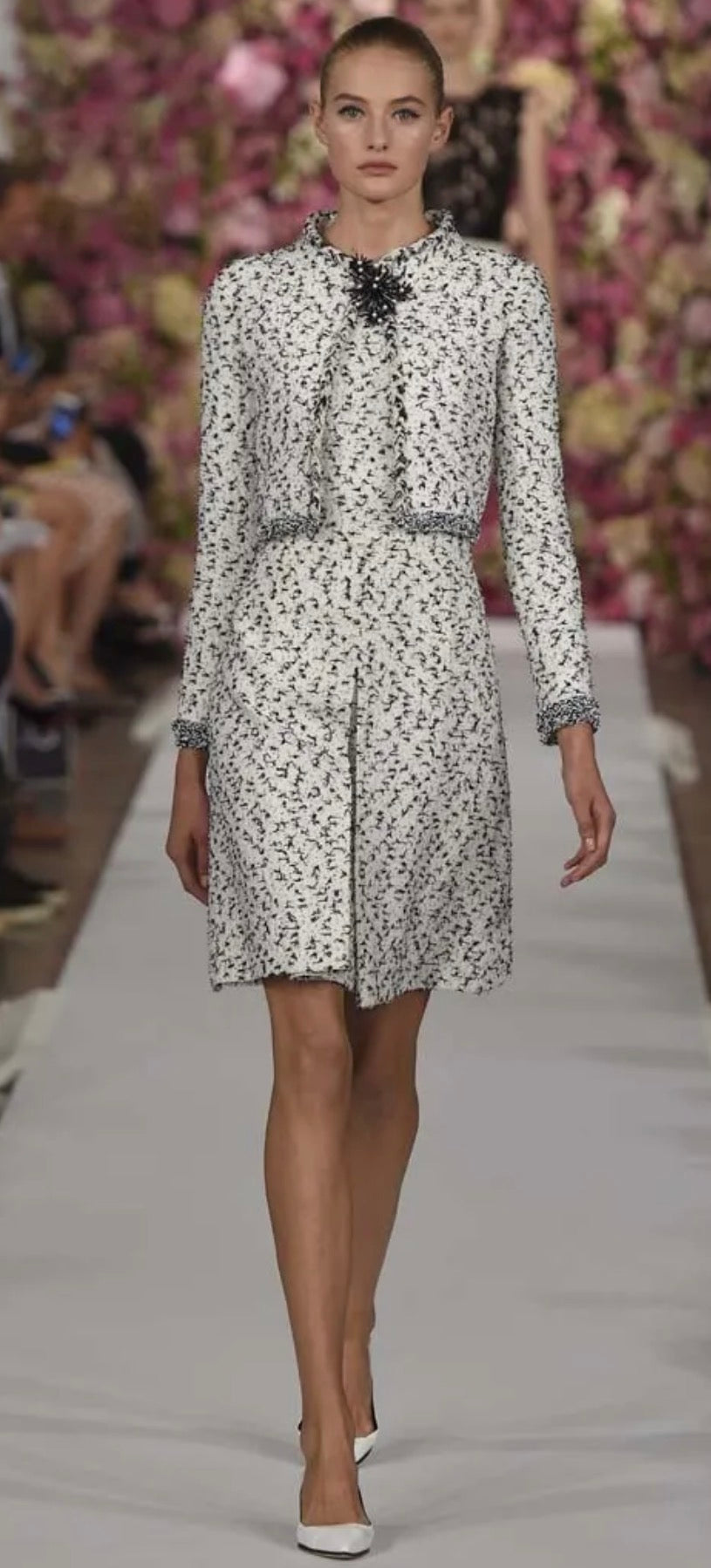 Oscar de la Renta Spring 2015 runway Look 19 model wearing tweed jacket and dress set