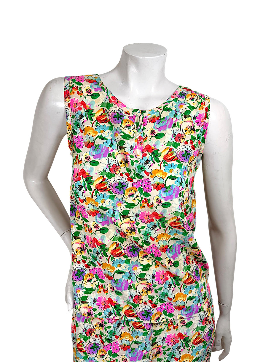 Close up Emanuel Ungaro floral silk blouse front button detail