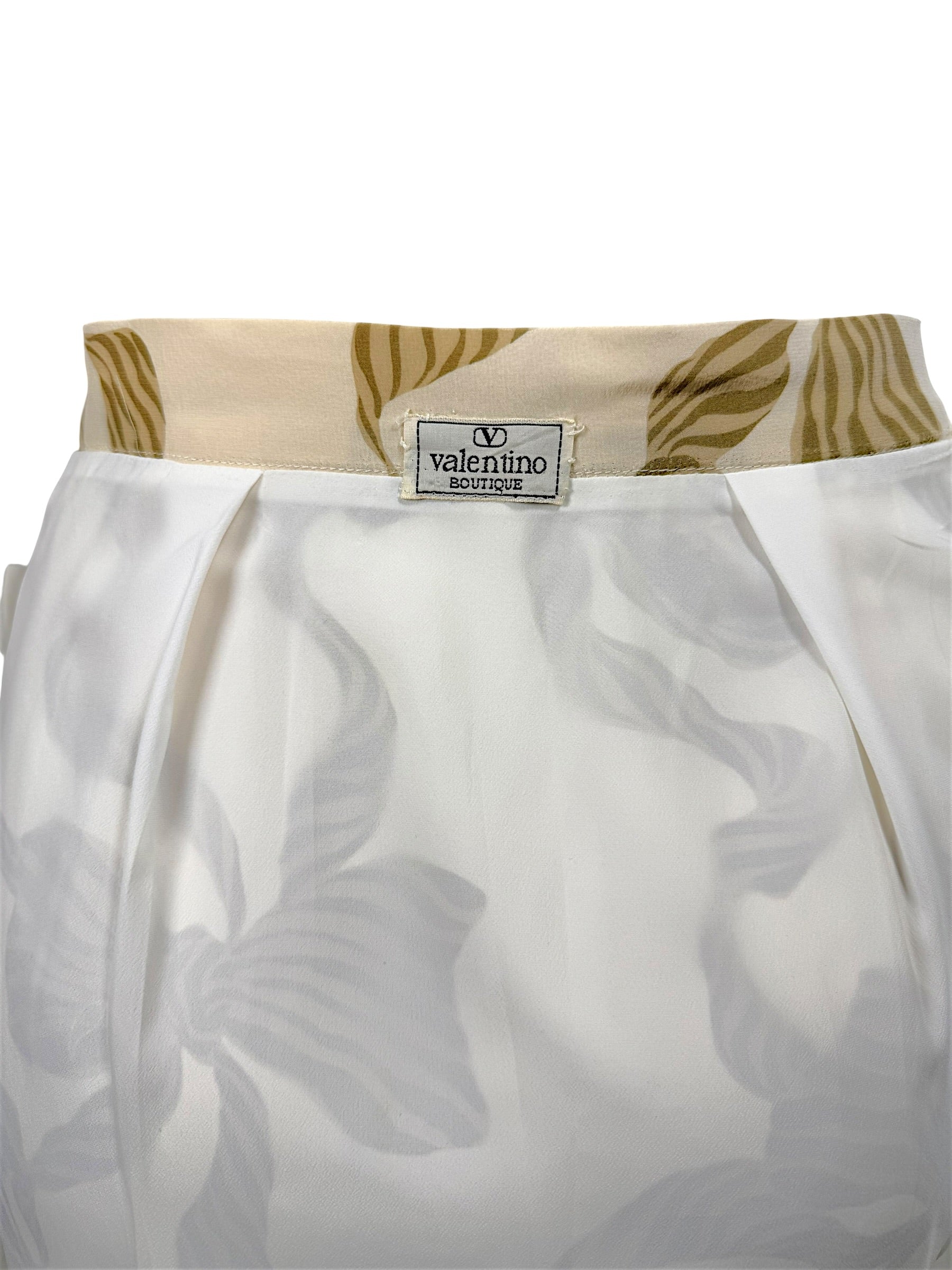 Valentino Boutique label on skirt waistband interior